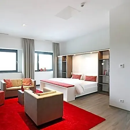 3g Hotel *